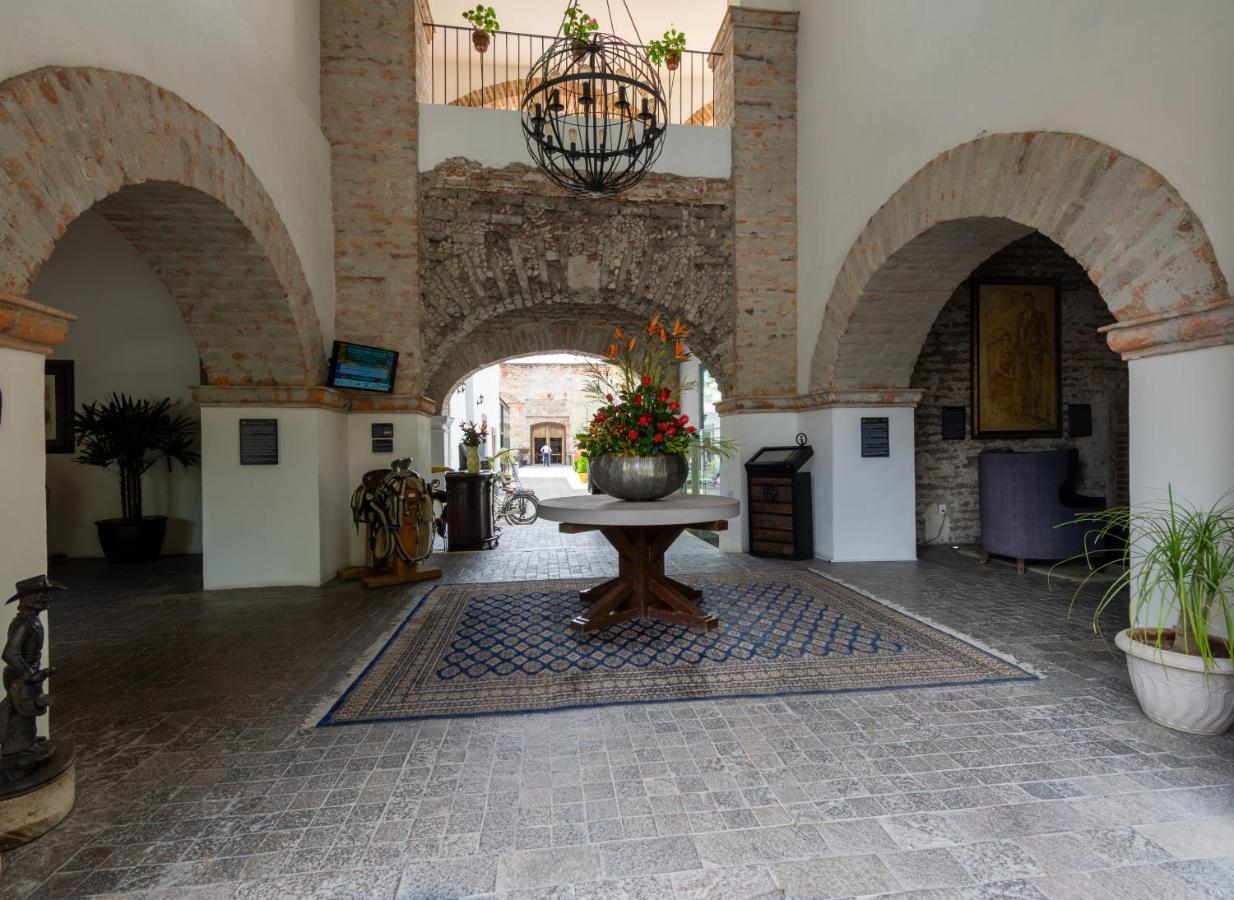 Hotel Hacienda San Cristobal Leon Exterior photo